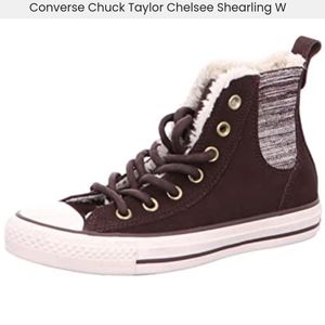 Fleece lined high top Converse Chuck Taylor All Stars Black Size 8